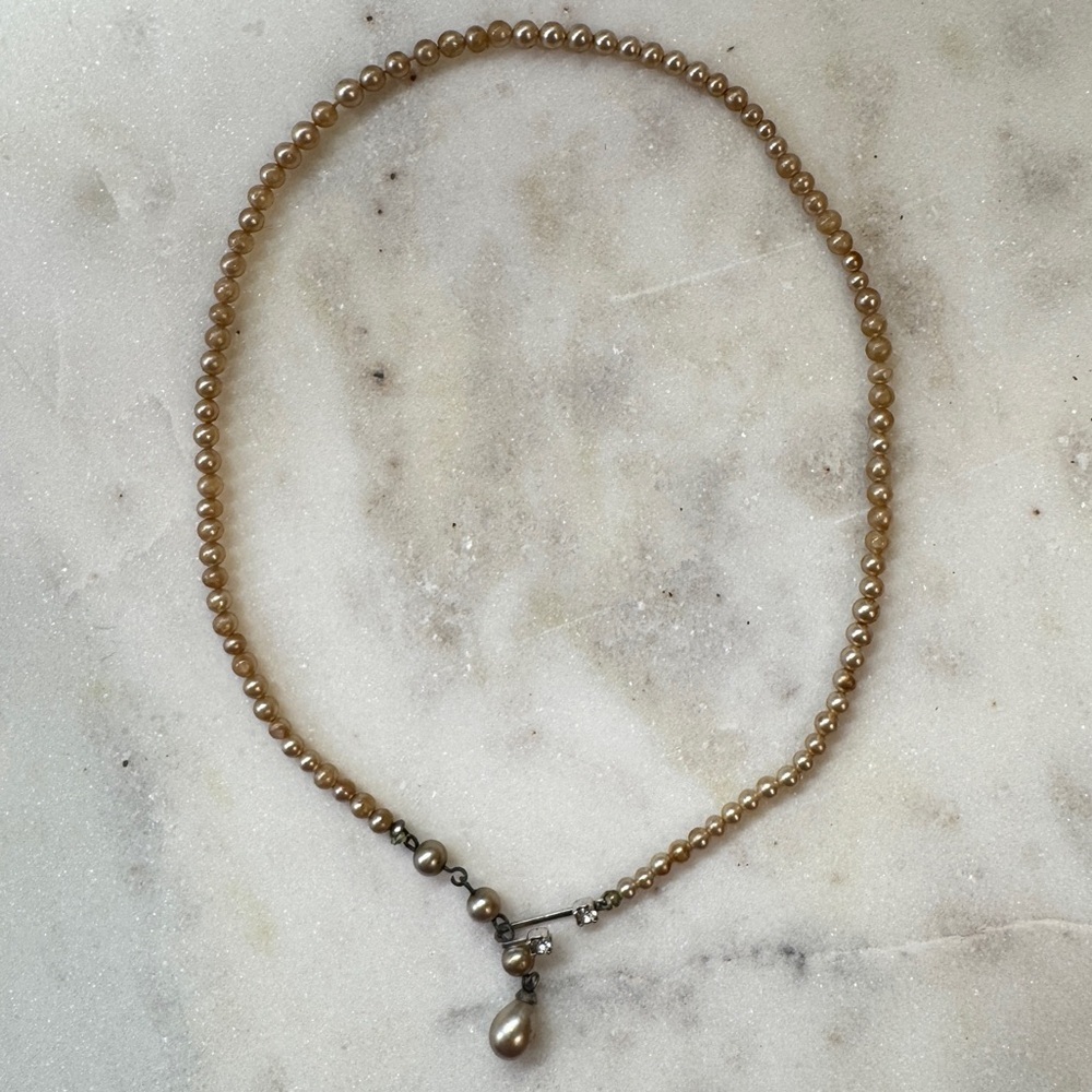 Vintage Champagne Pearl Necklace with Rhinestone Drop Pendant - Picture 3 of 5